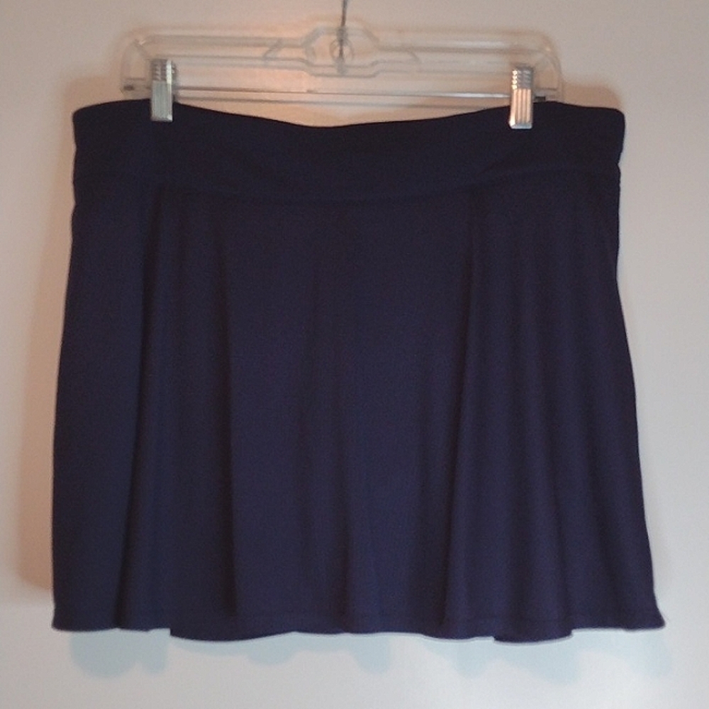 Lillie Green Navy Blue Ribbed Circle Skort Size L